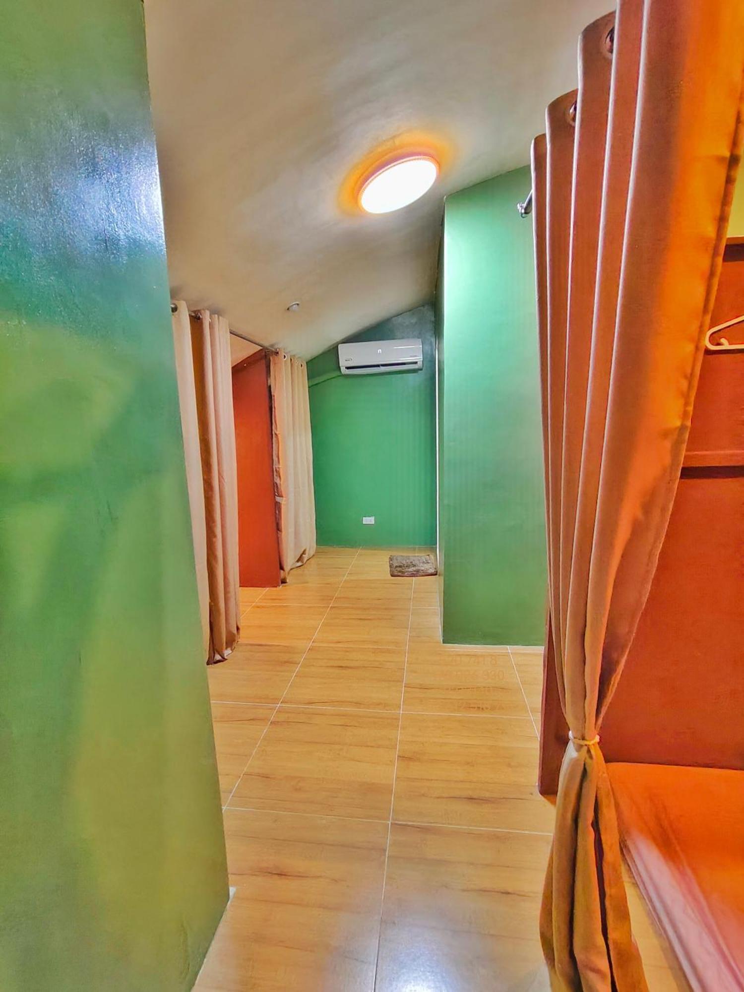 Mactan Airport Hostel At Aashvi Cozy Cabin Мактан Экстерьер фото